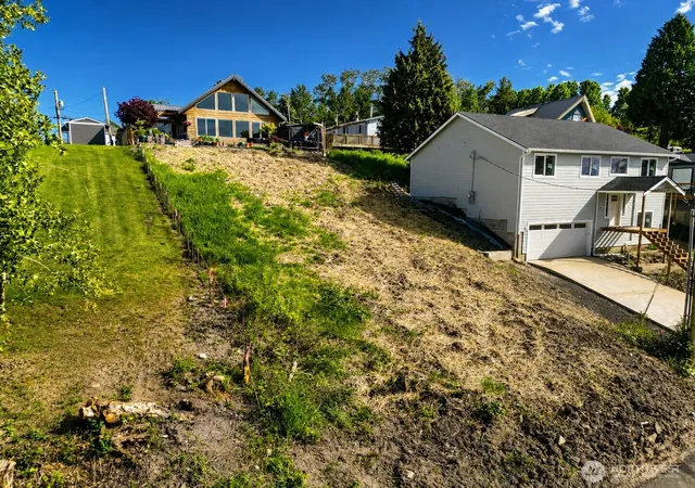 Photo 4 of Land for sale at 7530 Wooldridge Dr, Blaine, WA 98230 | MLS# NWM2580123 | Listing updated on 2026-09-29