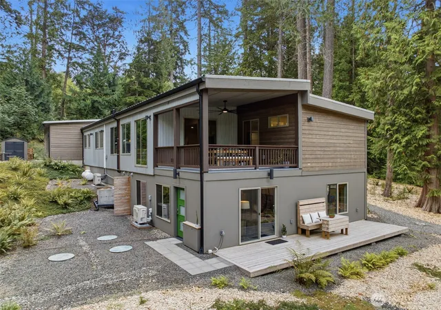 Photo 2 of Single family home for sale at 9720 Ne Lofgren St, Bainbridge Island, WA 98110 | MLS# NWM2580136 | Listing updated on 2026-09-25