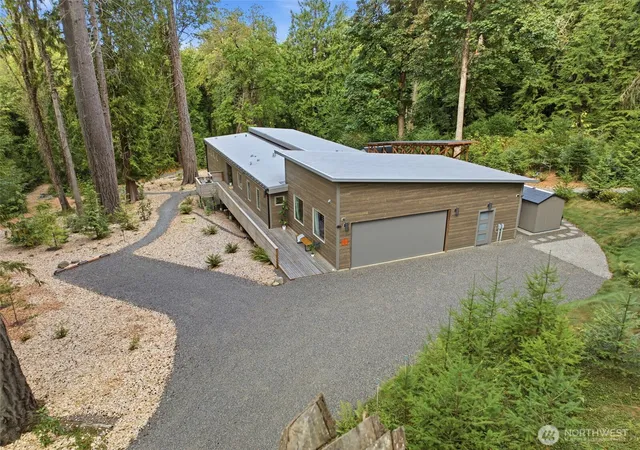 Photo 1 of Single family home for sale at 9720 Ne Lofgren St, Bainbridge Island, WA 98110 | MLS# NWM2580136 | Listing updated on 2026-09-25