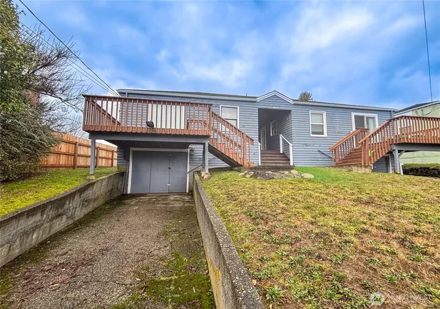 Photo 1 of Multi family home for sale at 2017 A&b Vandalia Ave, Bremerton, WA 98310 | MLS# NWM2580249 | Listing updated on 2026-09-25