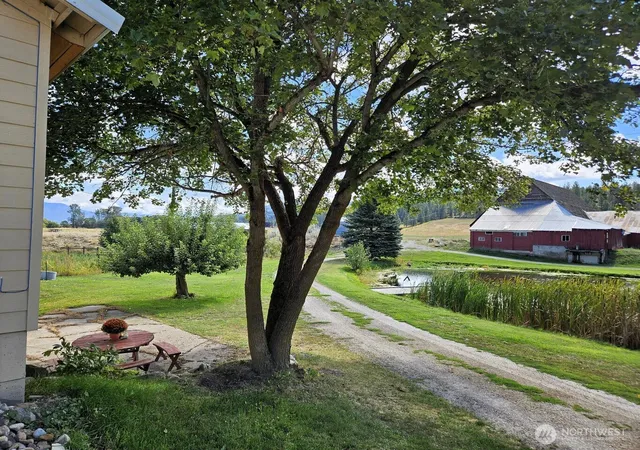 Photo 4 of House for sale at 1723 W Blue Crk Rd, Chewelah, WA 99109 | MLS# NWM2580287 | Listing updated on 2026-09-25