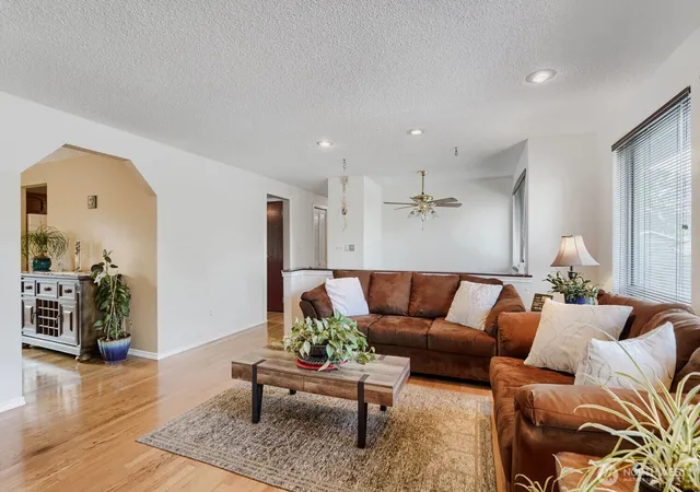 Photo 4 of Single family home for sale at 29712 39th Place S, Auburn, WA 98001 | MLS# NWM2580295 | Listing updated on 2026-09-25