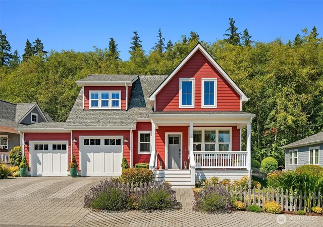 Photo 2 of Single family home for sale at 300 Anchor Ln, Port Ludlow, WA 98365 | MLS# NWM2580309 | Listing updated on 2026-09-25