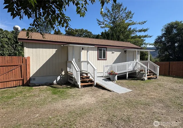 Photo 1 of Manufactured home for sale at 9 Blackler St, Oroville, WA 98844 | MLS# NWM2580328 | Listing updated on 2026-09-22