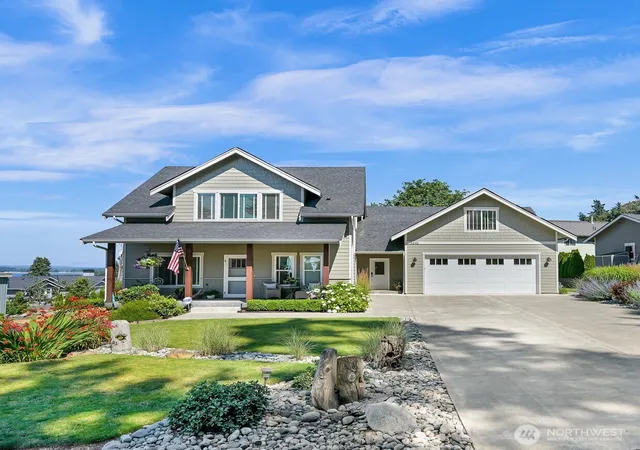 Photo 1 of Contingent at 6846 Holeman Ave, Blaine, WA 98230 | MLS# NWM2580349 | Listing updated on 2026-09-28