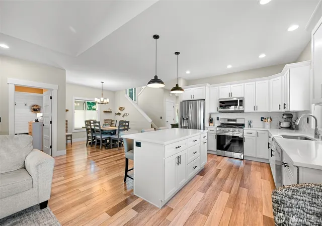 Photo 4 of Single family home for sale at 6846 Holeman Ave, Blaine, WA 98230 | MLS# NWM2580349 | Listing updated on 2026-09-28