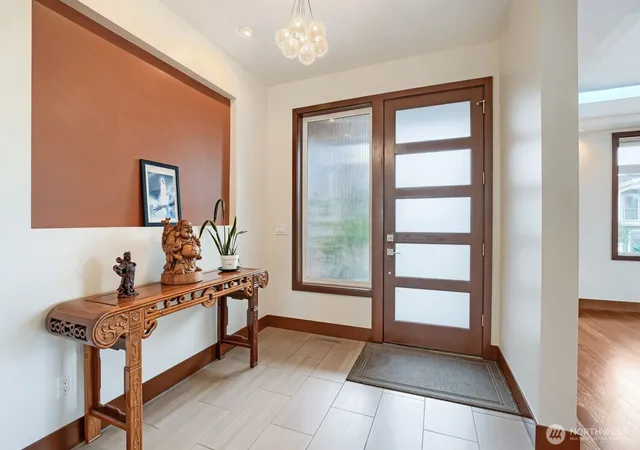 Photo 3 of Mansion for sale at 1018 N 37th Street, Renton, WA 98056 | MLS# NWM2580356 | Listing updated on 2026-09-23