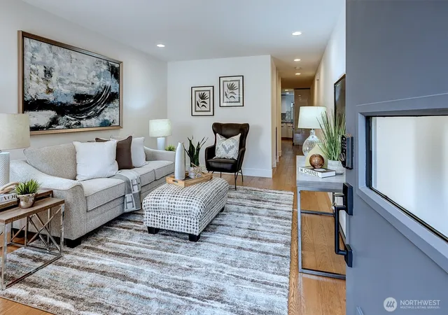 Photo 1 of Townhouse for sale at 4274 NE 50th Street, Seattle, WA 98105 | MLS# NWM2580358 | Listing updated on 2026-09-25