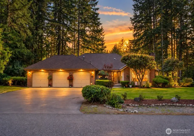 Photo 1 of Single family home for sale at 17121 Se 331st Street, Auburn, WA 98092 | MLS# NWM2580412 | Listing updated on 2026-09-25