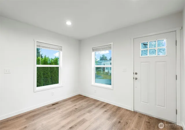 Photo 4 of Manufactured home for sale at 1635 W Side Hwy #8, Kelso, WA 98626 | MLS# NWM2580446 | Listing updated on 2026-09-25