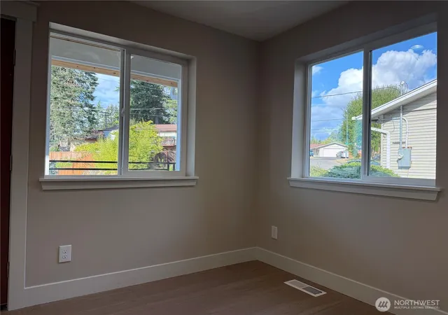 Photo 3 of Single family home for sale at 10819 SE 236th Street, Kent, WA 98031 | MLS# NWM2580469 | Listing updated on 2026-10-01