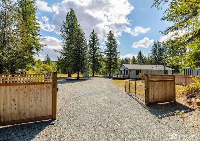 Photo 3 of Single family home for sale at 11911 Reiner Rd, Monroe, WA 98272 | MLS# NWM2580471 | Listing updated on 2026-09-25
