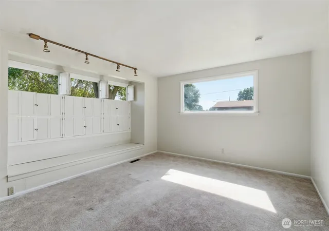 Photo 4 of Sale Pending at 616 S 2nd Avenue, Othello, WA 99344 | MLS# NWM2580483 | Listing updated on 2026-09-23