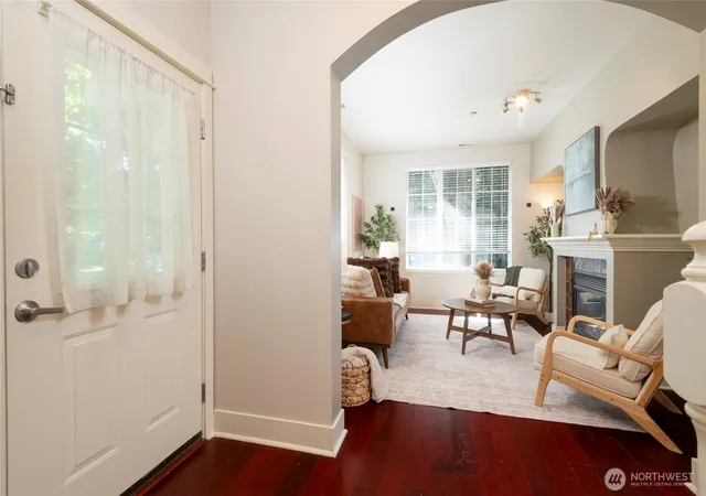 Photo 3 of Townhouse for sale at 18282 NE 97th Way #105, Redmond, WA 98052 | MLS# NWM2580535 | Listing updated on 2026-09-30