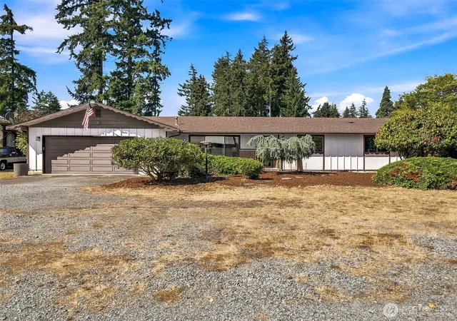 Photo 3 of Single family home for sale at 10015 124th Street E, Puyallup, WA 98373 | MLS# NWM2580574 | Listing updated on 2026-09-21