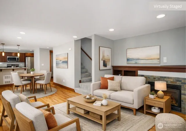 Photo 1 of Townhouse for sale at 5260 Brooklyn Ave NE #B, Seattle, WA 98105 | MLS# NWM2580581 | Listing updated on 2026-09-30