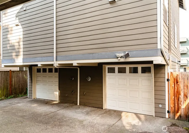 Photo 26 of Sale Pending at 5260 Brooklyn Ave NE #B, Seattle, WA 98105 | MLS# NWM2580581 | Listing updated on 2026-10-10