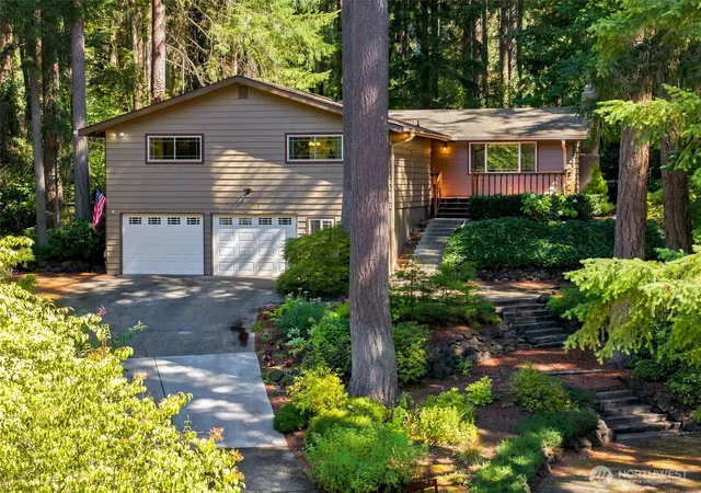 Photo 1 of Sale Pending at 7016 Glen Terra Ct Se, Lacey, WA 98503 | MLS# NWM2580586 | Listing updated on 2026-09-29