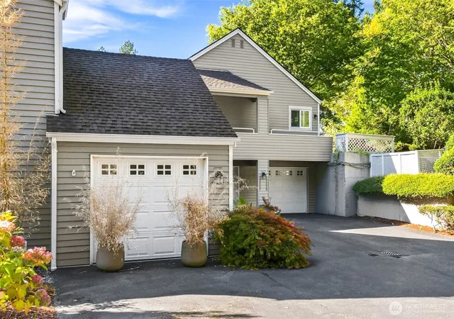 Photo 2 of Sale Pending at 22559 Se 42nd Court #1450, Issaquah, WA 98029 | MLS# NWM2580591 | Listing updated on 2026-09-30