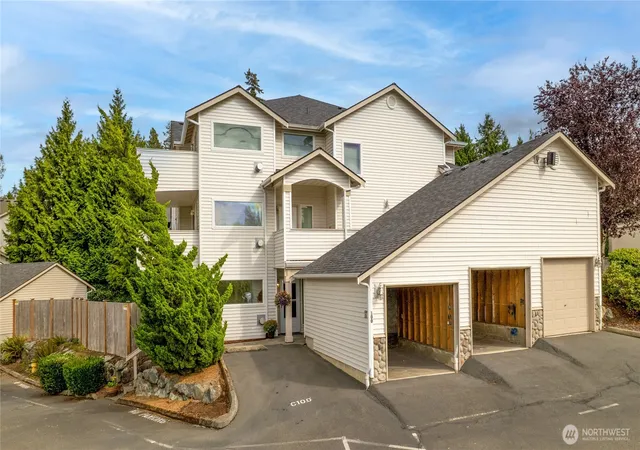 Photo 2 of Condo for sale at 8905 Meridian Pl Ne #100, Lake Stevens, WA 98258 | MLS# NWM2580617 | Listing updated on 2026-09-30