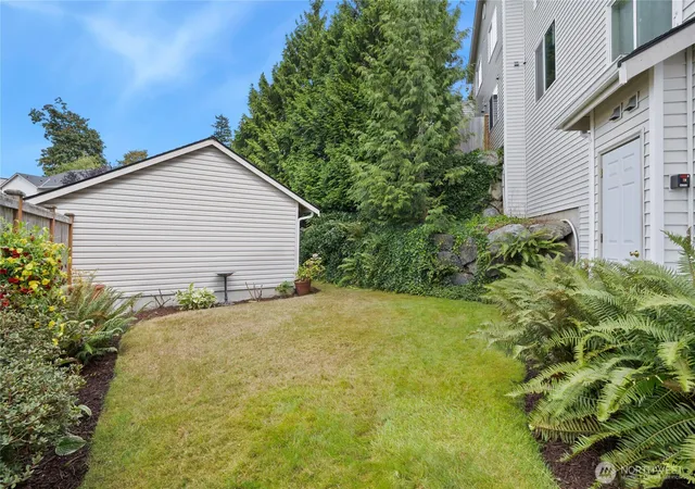 Photo 4 of Condo for sale at 8905 Meridian Pl NE #100, Lake Stevens, WA 98258 | MLS# NWM2580617 | Listing updated on 2026-09-30