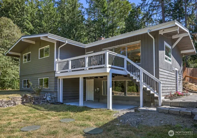 Photo 1 of Sale Pending at 1868 Nw Palmer Ln, Bremerton, WA 98311 | MLS# NWM2580643 | Listing updated on 2026-09-25