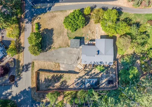 Photo 2 of Sale Pending at 1868 Nw Palmer Ln, Bremerton, WA 98311 | MLS# NWM2580643 | Listing updated on 2026-09-25