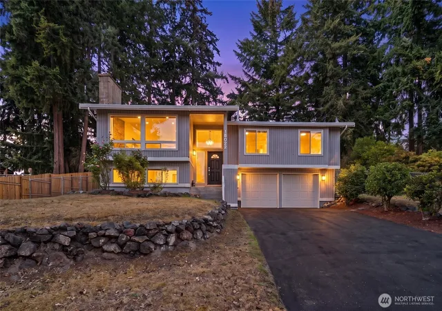 Photo 1 of Single family home for sale at 10020 100th Avenue Sw, Lakewood, WA 98498 | MLS# NWM2580652 | Listing updated on 2026-10-01
