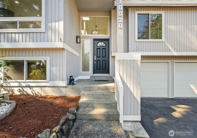 Photo 4 of Single family home for sale at 10020 100th Avenue SW, Lakewood, WA 98498 | MLS# NWM2580652 | Listing updated on 2026-10-01