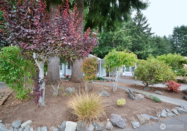 Photo 2 of Manufactured home for sale at 5250 College St Se #28, Lacey, WA 98503 | MLS# NWM2580653 | Listing updated on 2026-09-26