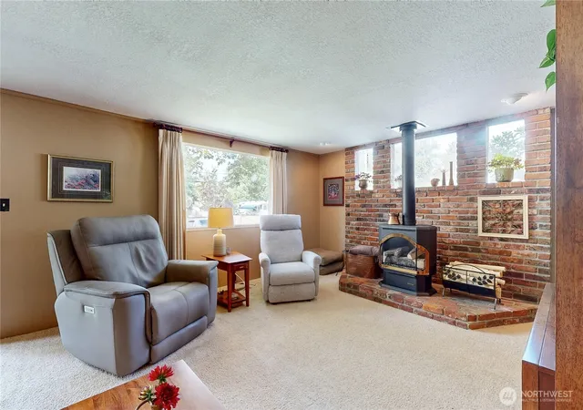 Photo 3 of Sale Pending at 418 N Bellevue St, Walla Walla, WA 99362 | MLS# NWM2580658 | Listing updated on 2026-09-15