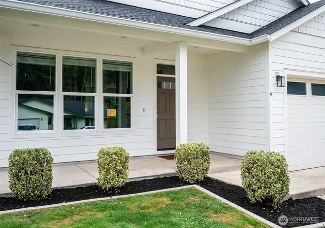 Photo 2 of Sale Pending at 4 Alpine Ct, Vader, WA 98593 | MLS# NWM2580659 | Listing updated on 2026-09-25