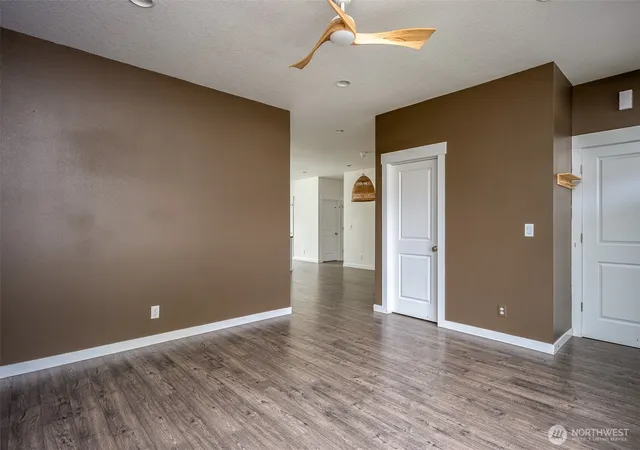 Photo 3 of Sale Pending at 4 Alpine Ct, Vader, WA 98593 | MLS# NWM2580659 | Listing updated on 2026-09-25