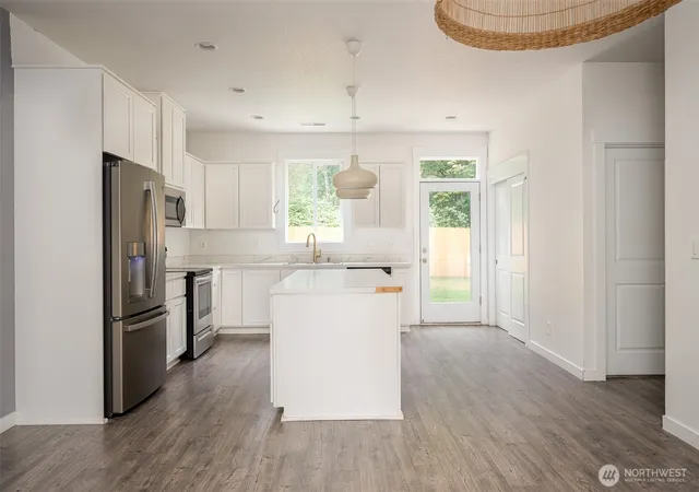 Photo 4 of Sale Pending at 4 Alpine Ct, Vader, WA 98593 | MLS# NWM2580659 | Listing updated on 2026-09-25