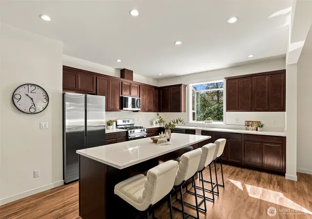Photo 4 of Sale Pending at 3041 Loch Ness Loop, Mount Vernon, WA 98273 | MLS# NWM2580663 | Listing updated on 2026-09-25