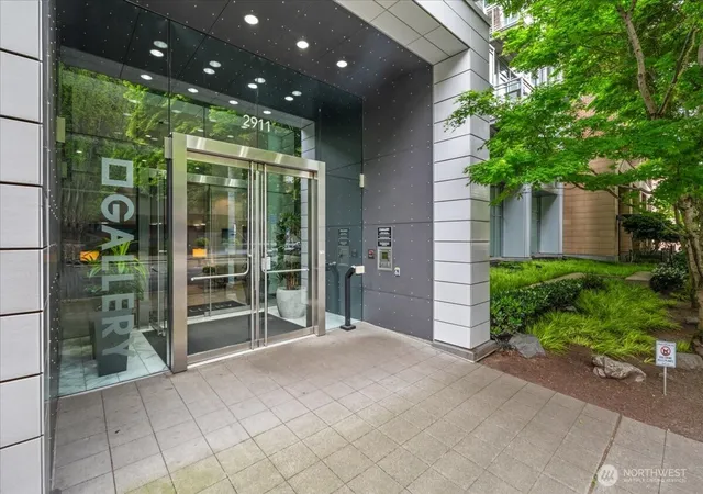 Photo 3 of Condo for sale at 2911 2nd Avenue #506, Seattle, WA 98121 | MLS# NWM2580700 | Listing updated on 2026-09-25
