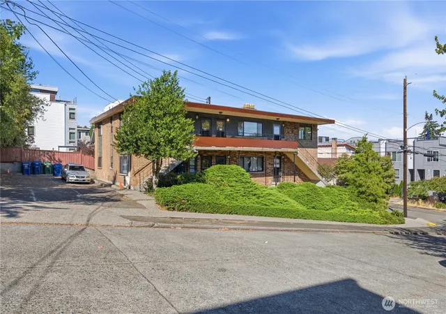 Photo 3 of Sale Pending at 4301 Whitman Ave N, Seattle, WA 98103 | MLS# NWM2580702 | Listing updated on 2026-09-21