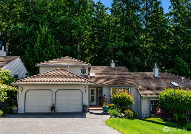Photo 1 of Single family home for sale at 7411 71st Avenue Ct Sw, Lakewood, WA 98498 | MLS# NWM2580707 | Listing updated on 2026-09-25
