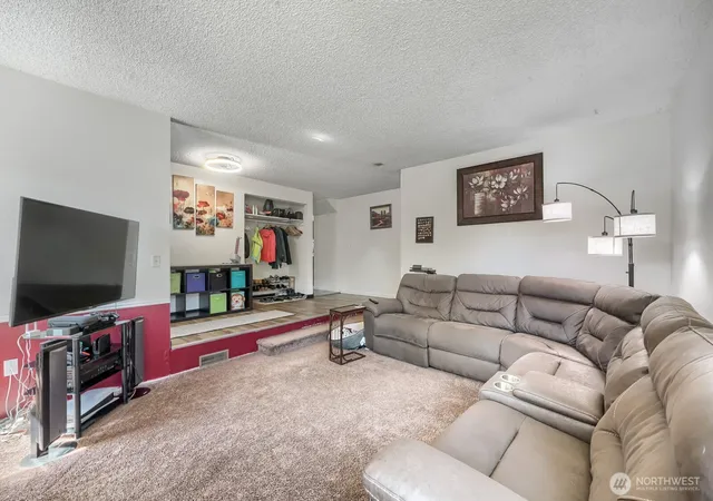 Photo 3 of Sale Pending at 1905 20th Street NE, Auburn, WA 98002 | MLS# NWM2580716 | Listing updated on 2026-09-25