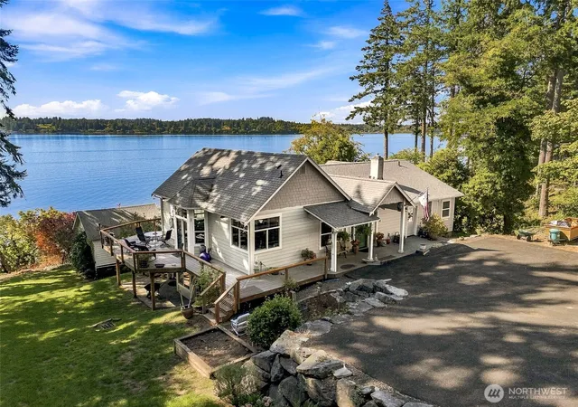 Photo 1 of Sale Pending at 420 35th Avenue Ne, Olympia, WA 98506 | MLS# NWM2580758 | Listing updated on 2026-09-15