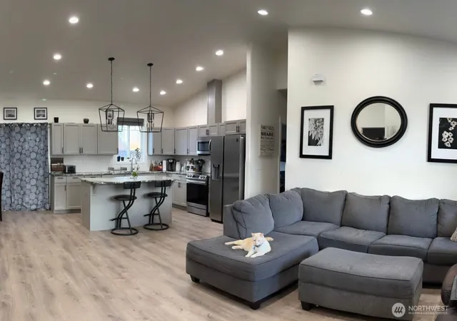 Photo 2 of Single family home for sale at 1822 Kristina Ln, Wenatchee, WA 98801 | MLS# NWM2580816 | Listing updated on 2026-09-25