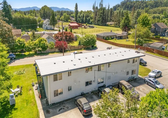 Photo 3 of Multi family home for sale at 31624 W Rutherford St, Carnation, WA 98014 | MLS# NWM2580823 | Listing updated on 2026-09-25