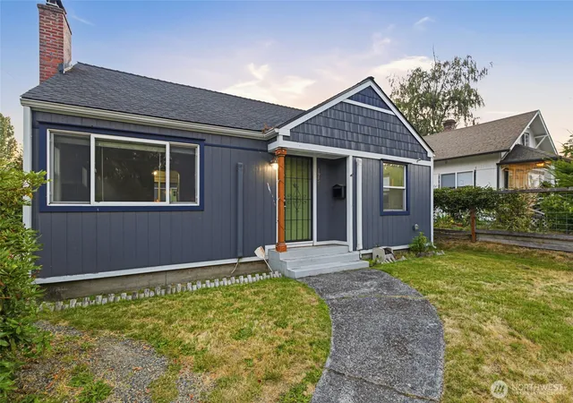 Photo 2 of Single family home for sale at 1750 S Anderson St #1, Tacoma, WA 98405 | MLS# NWM2580840 | Listing updated on 2026-09-25