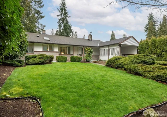 Photo 1 of Single family home for sale at 19513 Meridian Ave N, Shoreline, WA 98133 | MLS# NWM2580854 | Listing updated on 2026-09-25