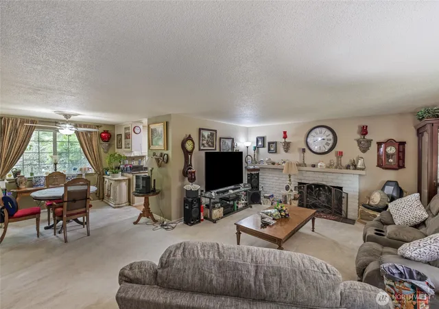 Photo 3 of Sale Pending at 10120 Cedrona St Sw, Lakewood, WA 98498 | MLS# NWM2580862 | Listing updated on 2026-09-15
