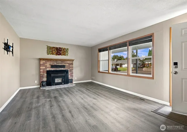 Photo 2 of Sale Pending at 217 N 63rd Avenue, Yakima, WA 98908 | MLS# NWM2580888 | Listing updated on 2026-09-25