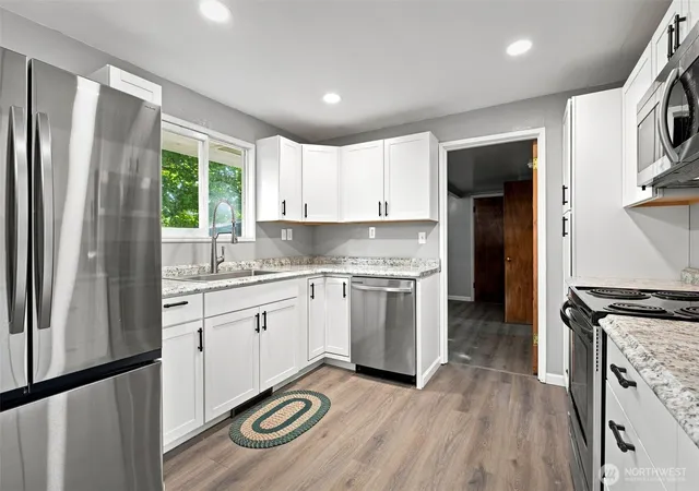Photo 4 of Sale Pending at 217 N 63rd Avenue, Yakima, WA 98908 | MLS# NWM2580888 | Listing updated on 2026-09-25