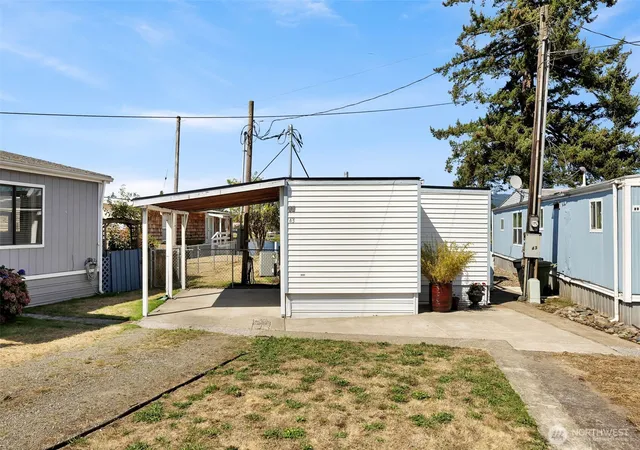 Photo 3 of Contingent at 296 Is Aire Dr #43, Woodland, WA 98674 | MLS# NWM2580905 | Listing updated on 2026-09-22