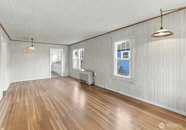 Photo 4 of Sale Pending at 516 S Washington Ave, Centralia, WA 98531 | MLS# NWM2580917 | Listing updated on 2026-09-23
