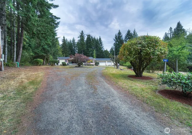 Photo 2 of Manufactured home for sale at 462 Nw Equestrian Dr, Poulsbo, WA 98370 | MLS# NWM2580919 | Listing updated on 2026-09-29